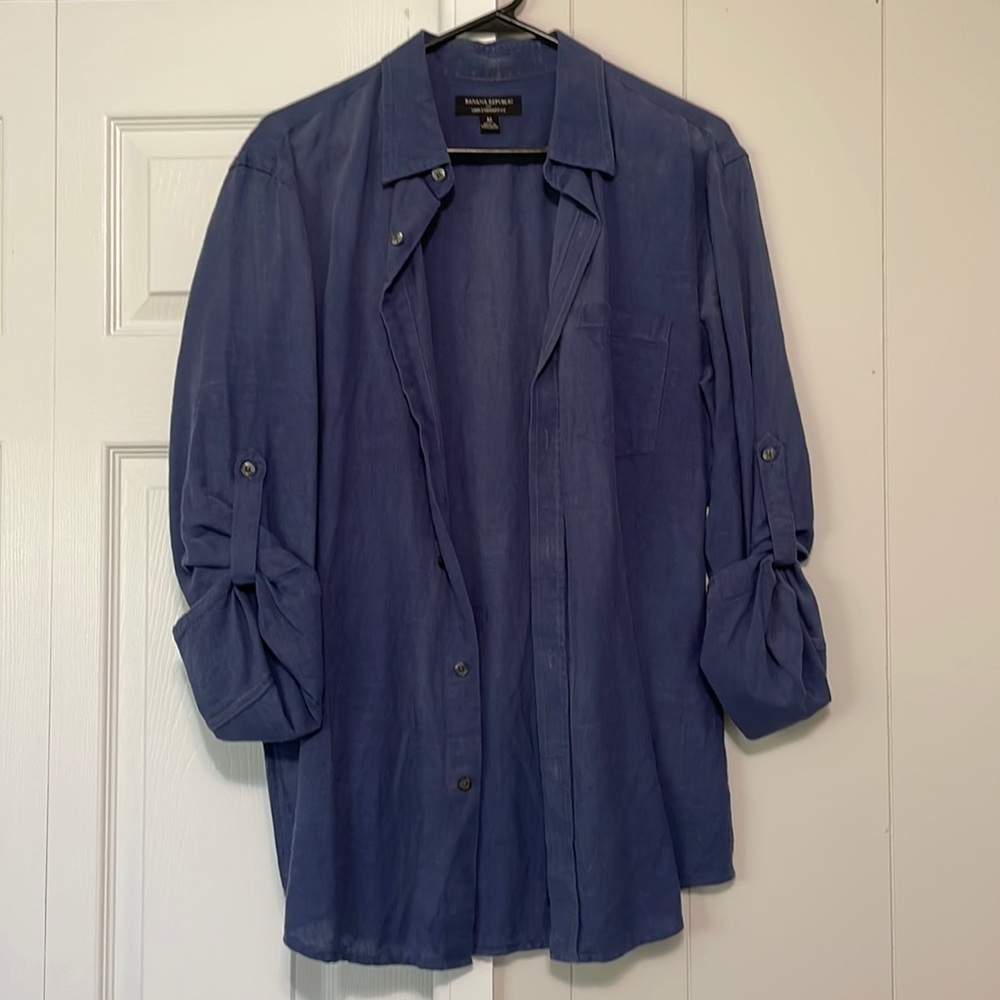 Banana Republic mens linen casual button down in denim blue